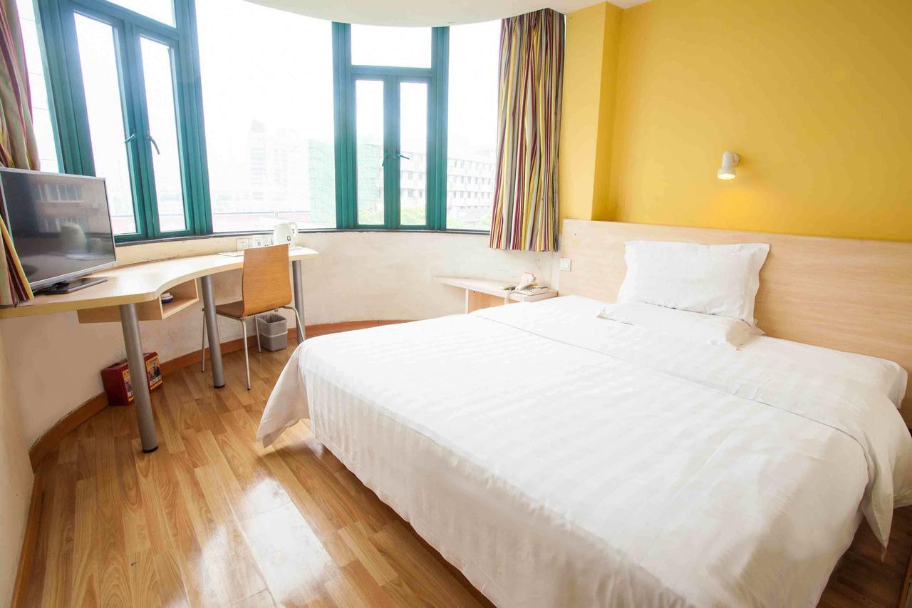 7Days Inn Zixing Dongjianghu Номер фото