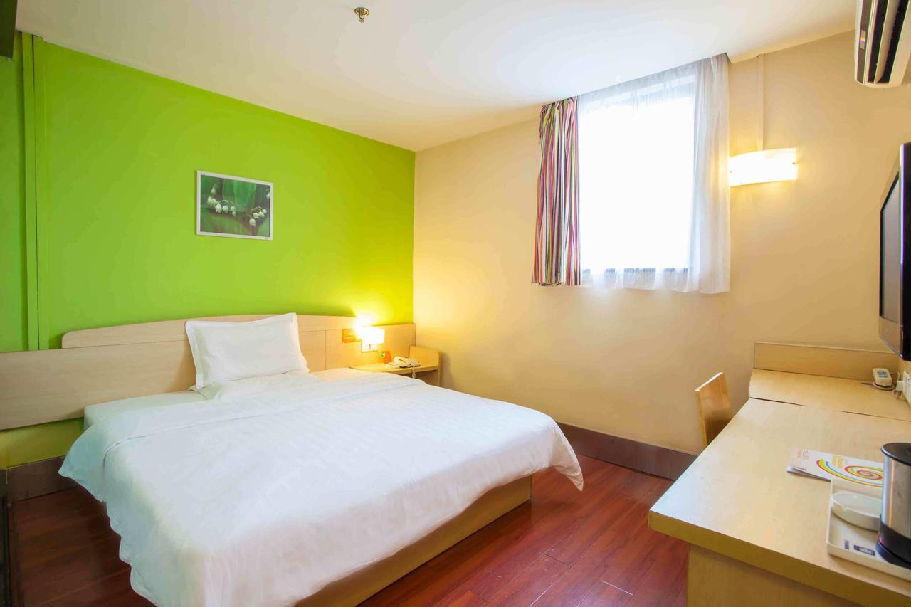 7Days Inn Zixing Dongjianghu Номер фото
